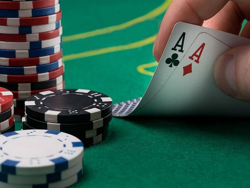 Tại sao nên chơi Poker tại nhà cái Winbet?